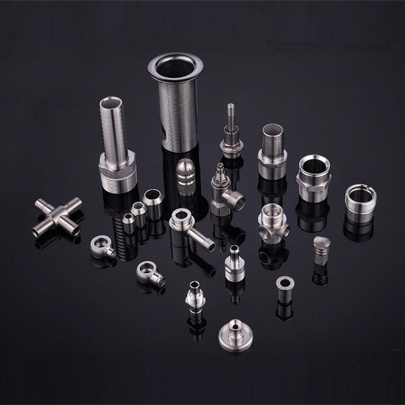 What are the characteristics of hoses and hydraulic connections?